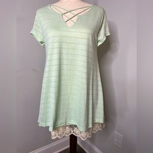 Umgee, Small, Mint & Cream color